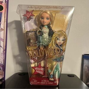 Vintage MIB Bratz Doll Cloe Hollywood Style Doll with Blue and Silver Outfit